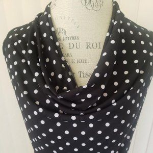 Black and white sleeveless top, Medium